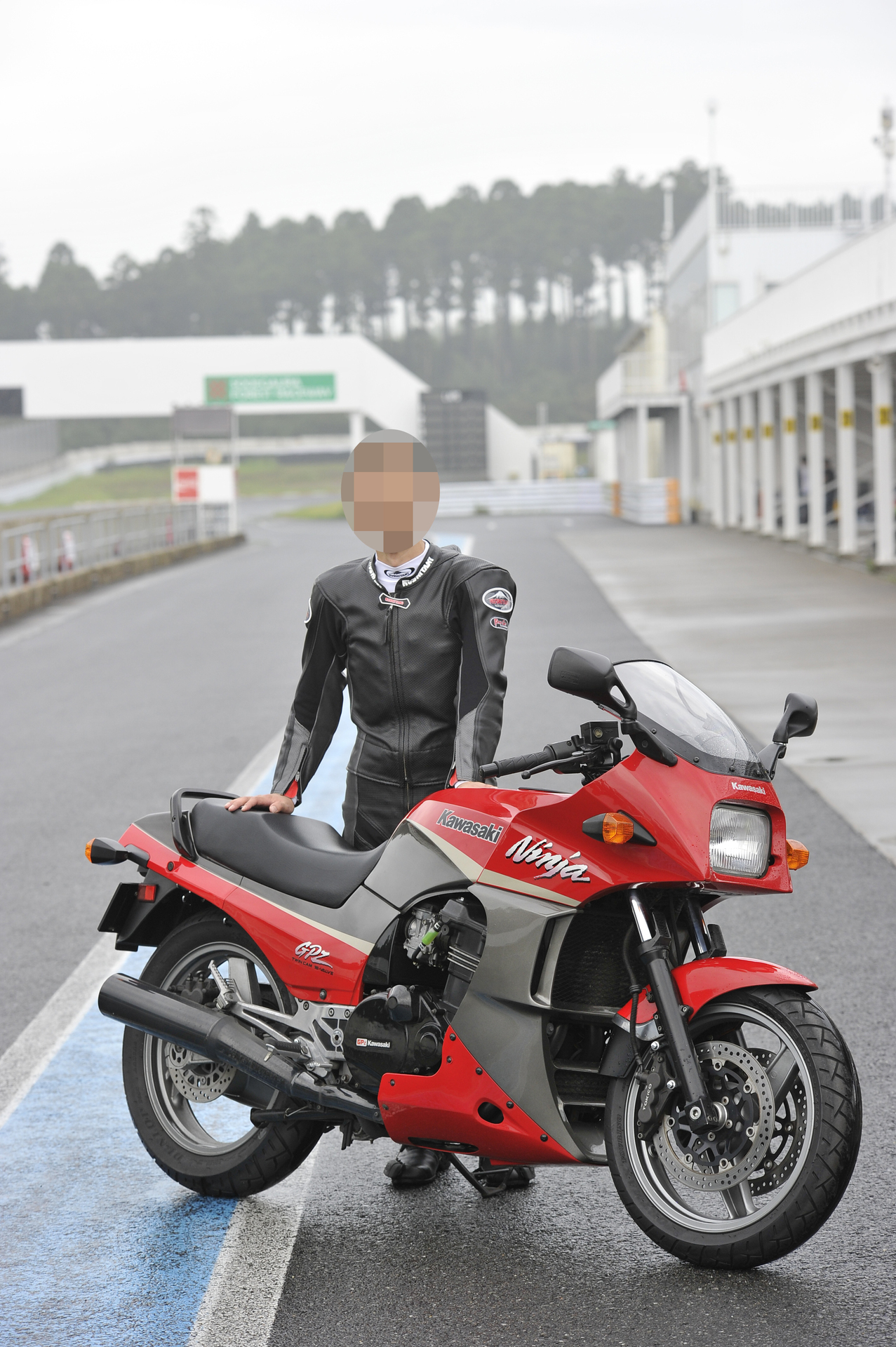 kawasaki カワサキ gpz900r A12-